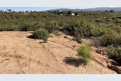 8180 S Bristol Boulevard, Wilhoit, AZ 86332 - Photo 2