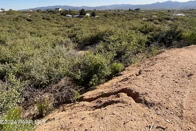 8180 S Bristol Boulevard, Wilhoit, AZ 86332 - Photo 1