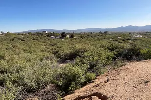 8180 S Bristol Blvd, Wilhoit, AZ 86332 - Photo 1
