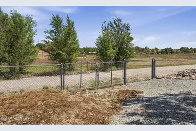 2270 W Grey Fox Circle, Chino Valley, AZ 86323 - Photo 32