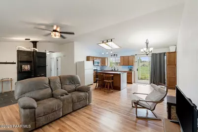 750 W Iris Road, Paulden, AZ 86334 - Photo 10