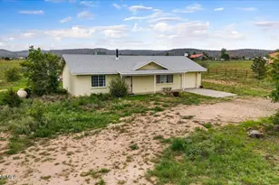 750 W Iris Rd, Paulden, AZ 86334 - Photo 1