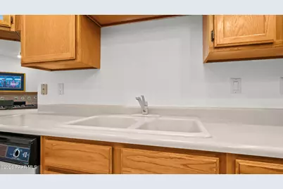 916 N Rolling Green Road, Dewey-Humboldt, AZ 86327 - Photo 16