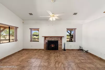 1525 W Shadow Ridge Road, Paulden, AZ 86334 - Photo 12