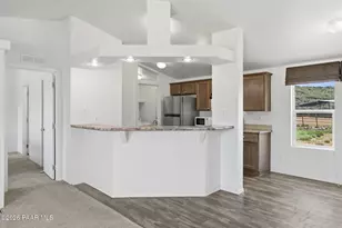10545 E Janet Way, Dewey-Humboldt, AZ 86327 - Photo 12