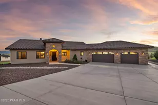 9090 N Concho St, Prescott Valley, AZ 86315 - Photo 2