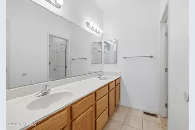 985 N Fairway Drive, Dewey-Humboldt, AZ 86327 - Photo 8