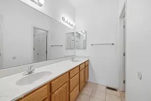 985 N Fairway Dr, Dewey-Humboldt, AZ 86327 - Photo 8
