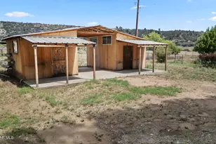 12070 W Kelton Ln, Skull Valley, AZ 86338 - Photo 34
