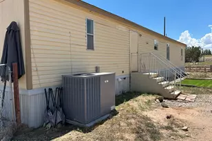 25284 W El Dorado Dr, Seligman, AZ 86337 - Photo 24
