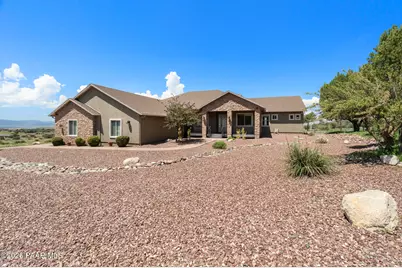 9875 N Legend Hills Road, Prescott Valley, AZ 86315 - Photo 1