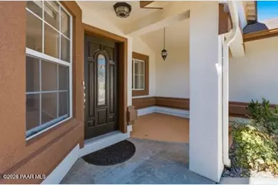 11113 E Navajo Drive, Dewey-Humboldt, AZ 86327 - Photo 2