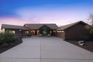 978 Yavapai Hills Dr, Prescott, AZ 86301 - Photo 2