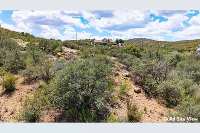 11830 E Yavapai Drive, Dewey-Humboldt, AZ 86327 - Photo 8