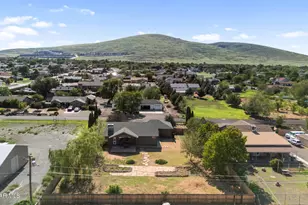 2967 N Mountain View Dr, Prescott Valley, AZ 86314 - Photo 30