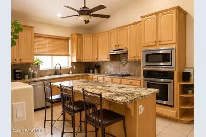720 N Navajo Drive, Dewey-Humboldt, AZ 86327 - Photo 2