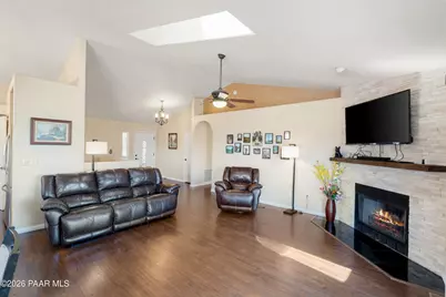 9560 E Catalina Drive, Prescott Valley, AZ 86314 - Photo 8