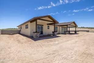 5606 Sierra Pt Ct, Prescott, AZ 86305 - Photo 2