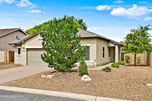 8252 N Whistling Acres Way, Prescott Valley, AZ 86315 - Photo 4