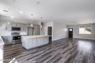 1597 N Douglas Dr, Prescott, AZ 86301 - Photo 12