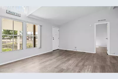 2215 N Yavapai Street, Chino Valley, AZ 86323 - Photo 8