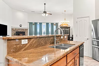 15565 E Devon Mont Lane, Dewey-Humboldt, AZ 86327 - Photo 8