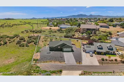 9977 E Arrowhead Drive, Prescott Valley, AZ 86314 - Photo 2