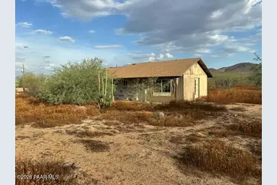 2209 W Irvine Road, Phoenix, AZ 85086 - Photo 2