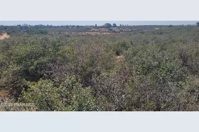 8155 W Barrington Road, Wilhoit, AZ 86332 - Photo 2