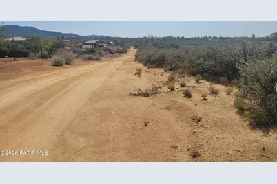 8155 W Barrington Road, Wilhoit, AZ 86332 - Photo 10