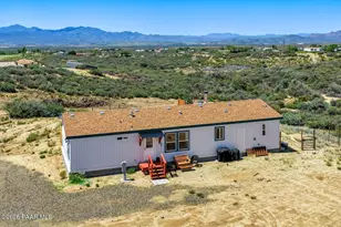 7580 W Stevenage Ln, Wilhoit, AZ 86332 - Photo 22