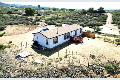 7580 W Stevenage Lane, Wilhoit, AZ 86332 - Photo 4