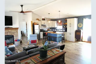 7580 W Stevenage Lane, Wilhoit, AZ 86332 - Photo 10