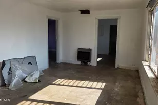 47077 N Fifth St, Ash Fork, AZ 86320 - Photo 10