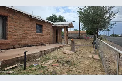 47077 N Fifth Street, Ash Fork, AZ 86320 - Photo 2
