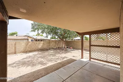6320 W Paradise Lane, Glendale, AZ 85306 - Photo 28