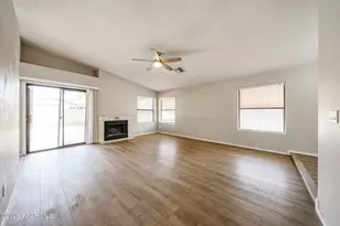 6320 W Paradise Ln, Glendale, AZ 85306 - Photo 8