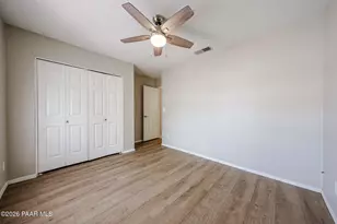 6320 W Paradise Ln, Glendale, AZ 85306 - Photo 6