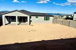 6926 N Halas St, Prescott Valley, AZ 86315 - Photo 4