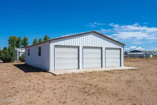 350 E Houston Rd, Paulden, AZ 86334 - Photo 40