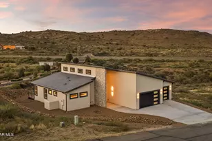 15860 E Broken Bit Rd, Mayer, AZ 86333 - Photo 2