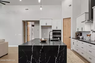 15860 E Broken Bit Rd, Mayer, AZ 86333 - Photo 16