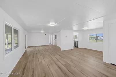 2810 W Kings Highway, Prescott Valley, AZ 86314 - Photo 6