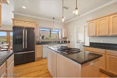 16235 W Rolling Hills Way, Kirkland, AZ 86332 - Photo 2