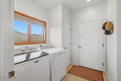 16235 W Rolling Hills Way, Kirkland, AZ 86332 - Photo 8