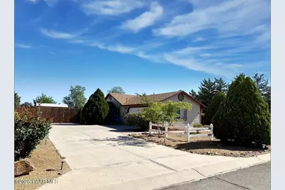 821 Village Circle, Chino Valley, AZ 86323 - Photo 2