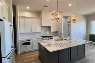 7943 E Evergreen Loop, Prescott Valley, AZ 86315 - Photo 2