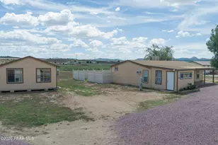 375 E Houston Rd, Paulden, AZ 86334 - Photo 32