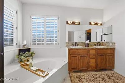 898 N Lakeview Drive, Prescott, AZ 86301 - Photo 18