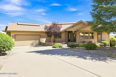 898 N Lakeview Drive, Prescott, AZ 86301 - Photo 1